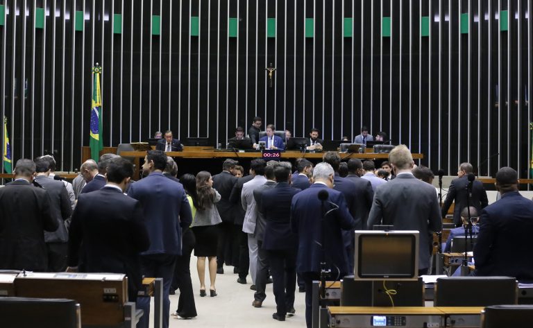 Projeto que estabelece o Sistema Nacional de Educação é aprovado na Câmara